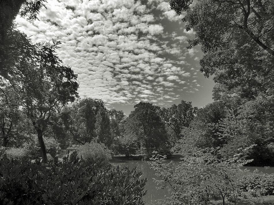 Kaum zu glauben, aber das ist Wien: Schweizer Park vor dem Heeresgeschichtlichen Museum, Wien, 2012, Foto: (C) Herbert Swaton