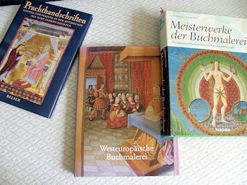 Als Vorlagen- und Ideengeber bestens geeignet: Bildbnde, z.B. ber Prachthandschriften, Bibeln, etc., die schon sehr preiswert zu erstehen sind.