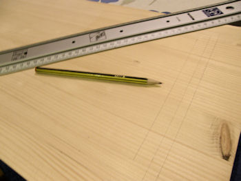 ... danach erst treten (weicher) Bleistift und Lineal in Aktion.