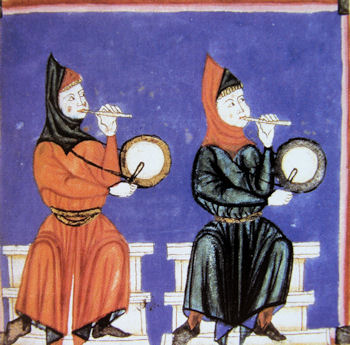 Sogenannte Einhandflöten ermöglichten es dem Spielmann mit der zweiten Hand ein weiteres Instrument, etwa eine Trommel, zu bedienen, Abbildung aus eiem Manuskript des 14. Jhdt.