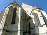 Die trutzigen Mauern der spätgotischen Kirche ...