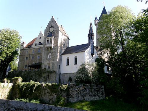 Das aus dem 11. Jahrhundert stammende Schloss Egg bildete den eindrucksvollen Hintergrund für das Schlossfest ...