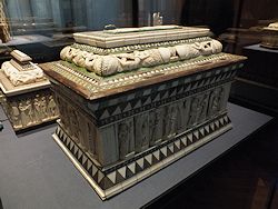 Kästchen, Holz mit Certosina-Intarsien, Schnitzereien aus Bein, oberitalienisch, 2. Viertel 15. Jhdt.