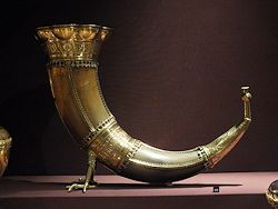 Trinkhorn ('Greifenklaue'), Horn, Silber, tw. vergoldet; Skandinavien oder Norddeutschland, 1. Hlfte 15.Jhdt.