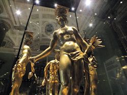 Allegorien der 4 Jahreszeiten, Bronze vergoldet; Nrnberg, um 1570