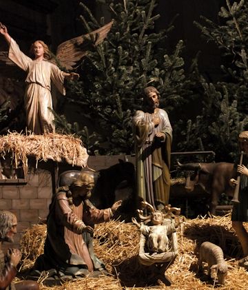 Adventkranz und Hochaltar der Augustinerkirche, Wien